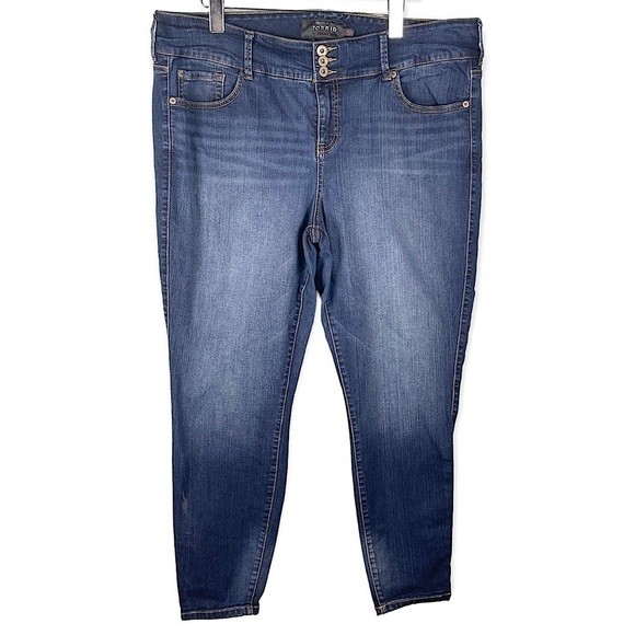 Torrid Premium Plus Size Skinny Leg Denim Jeans Plus Size 22 3 Button Casual - Picture 1 of 8